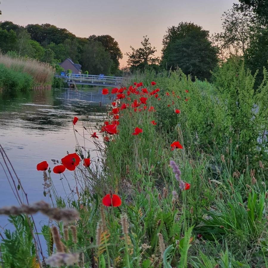 De Vliegende Vlinder Nederweert Exterior foto